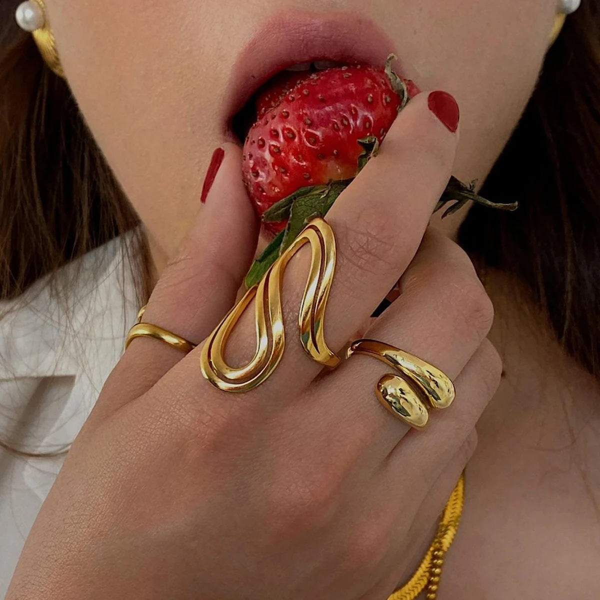 Sway Double Curve Ring