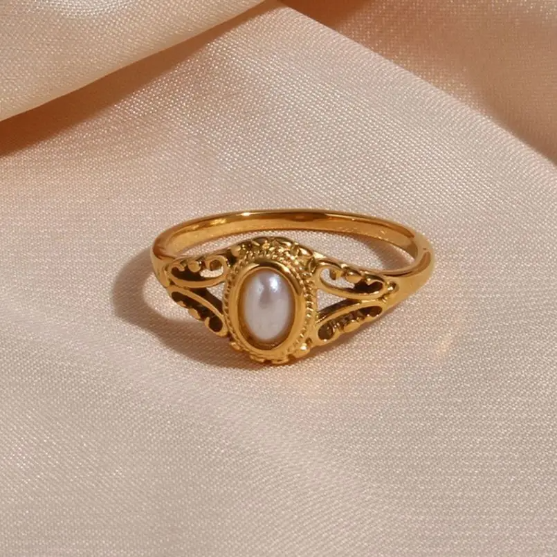Vintage Pearl Ring