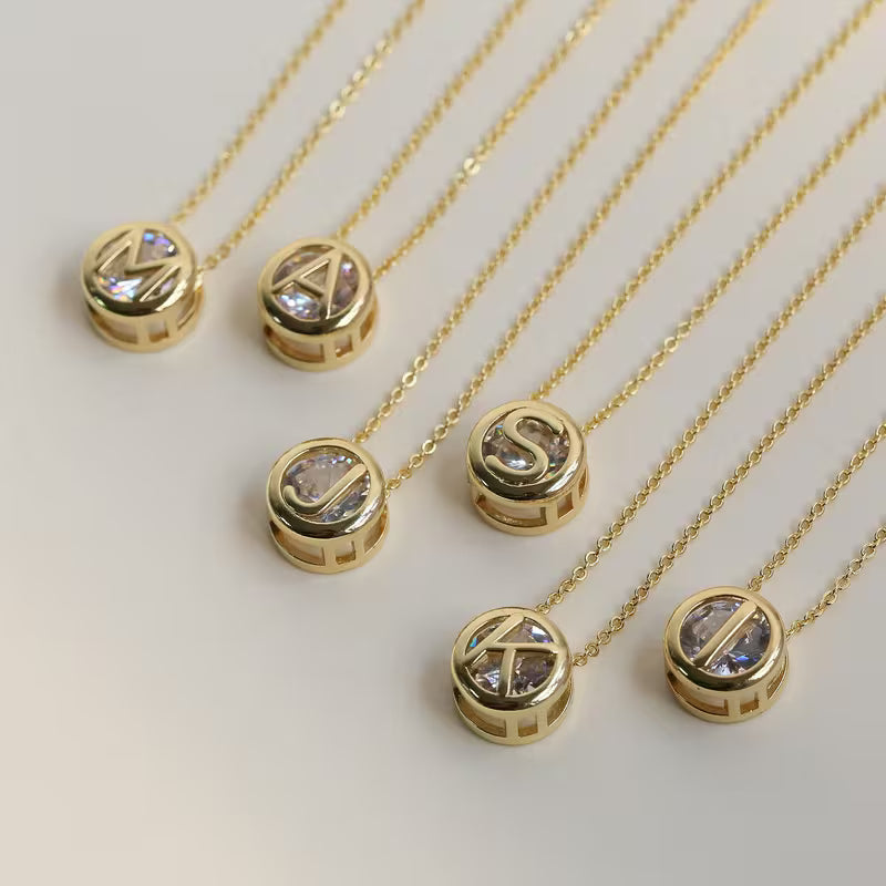 Diamond Disc Initial Necklace '18k Gold Plated'
