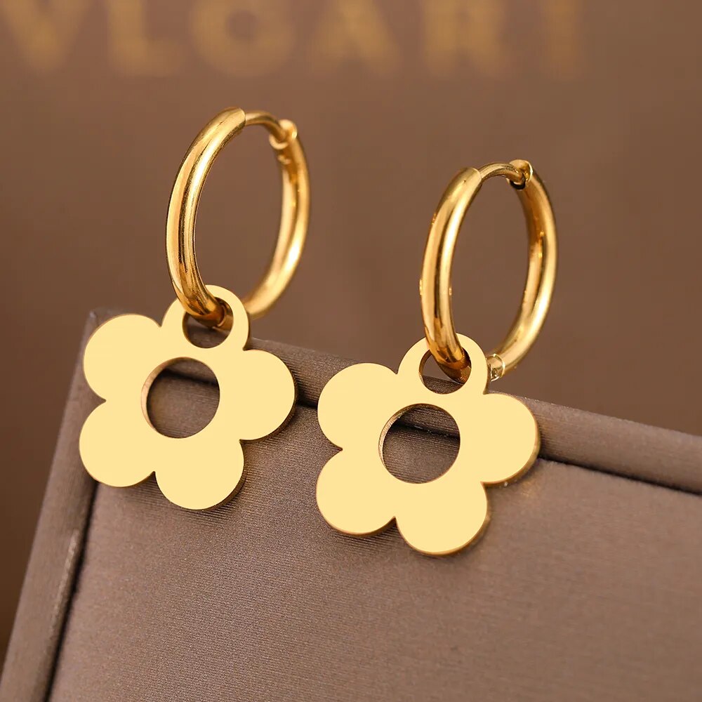 Time To Bloom Floral Earrings '18k Gold Plated'