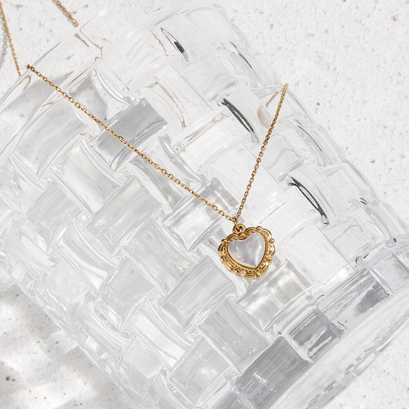 Vintage Heart Necklace "18k Gold Plated"